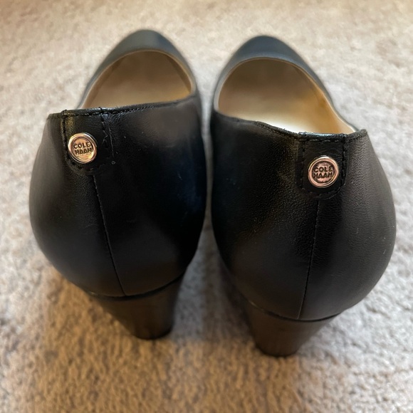 Cole Haan black waterproof wedge heel size 7.5 - Picture 3 of 7